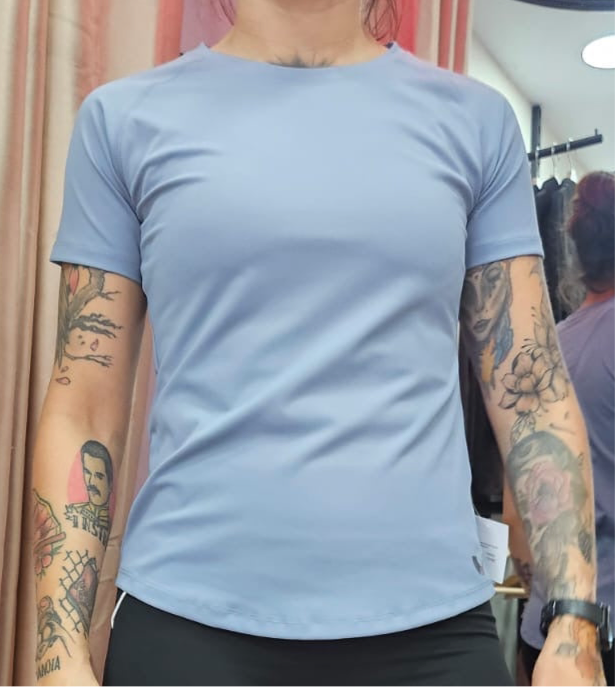 CAMISETA KORA AZUL CLARO